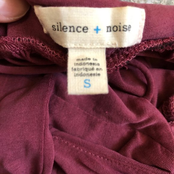 Urban Outfitters Silence + Noise Red Romper Small - Picture 10 of 11